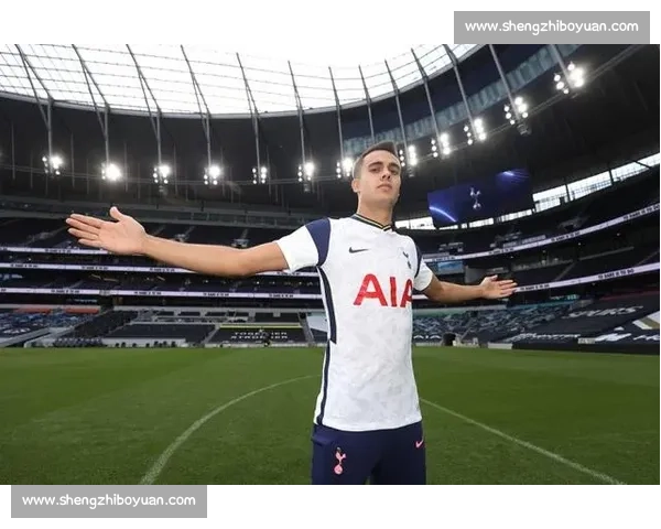 维尼修斯领衔三将抵皇马驻地 阿隆索率队冲刺世俱杯关键战 维尼修斯领衔三将抵皇马驻地 阿隆索率队冲刺世俱杯关键战